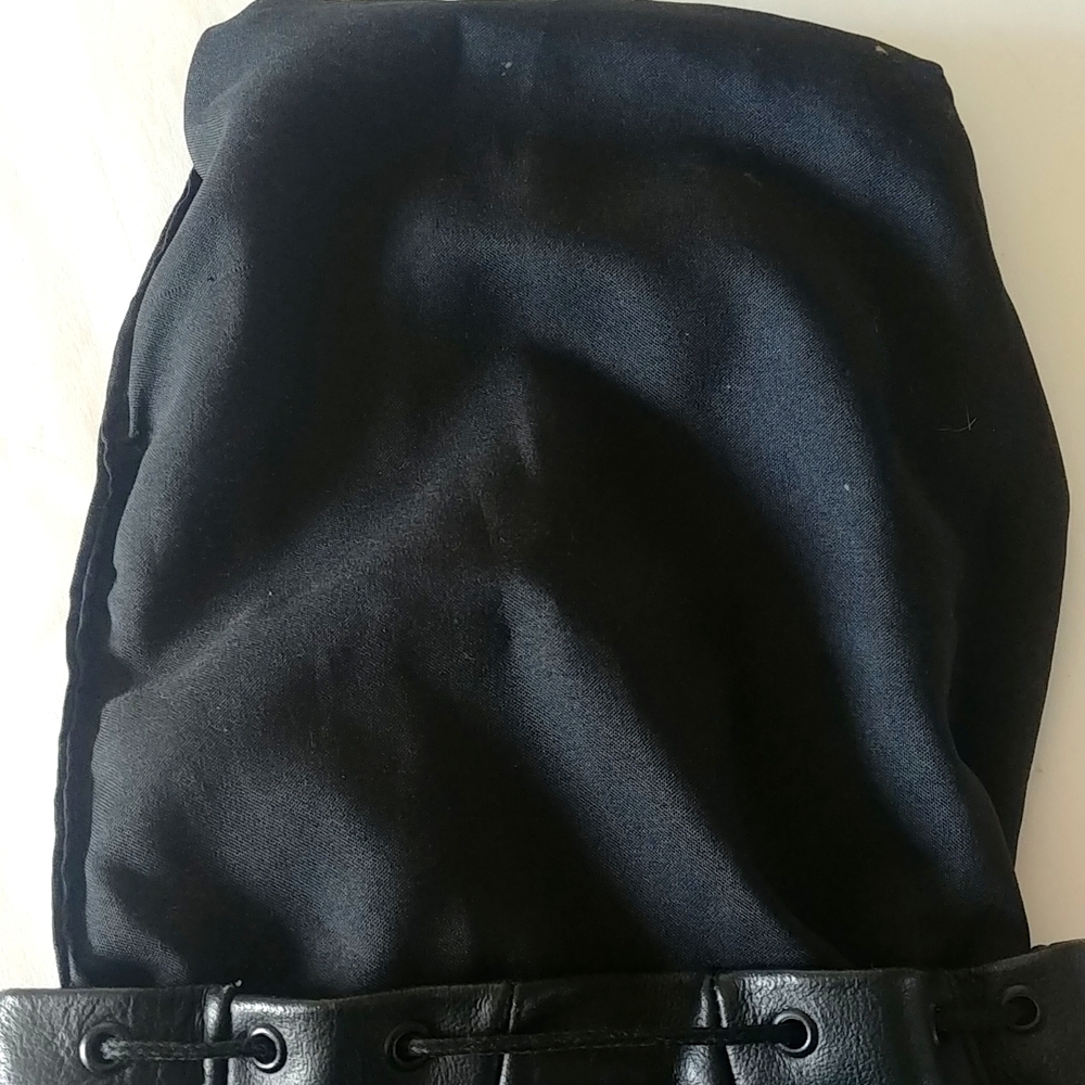 Harley Davidson Leather BackPack - Picture 6 of 12